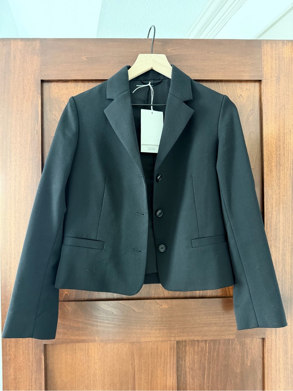 COS Black Tailored Women's Blazer Dinner Jacket NWT - Size 6, fits Small/Medium